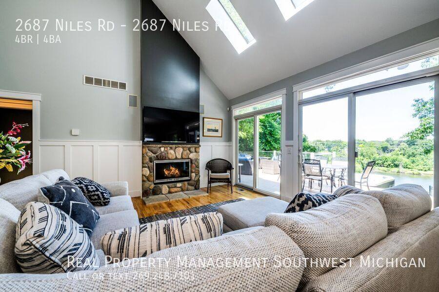 Apartment for rent at 2687 Niles Rd, Saint Joseph, MI 49085