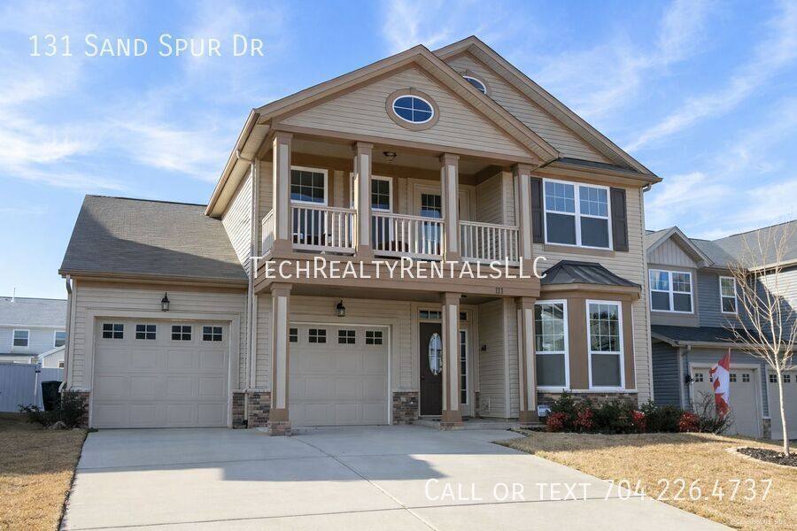 House for rent at 131 Sand Spur Dr, Mooresville, NC 28117