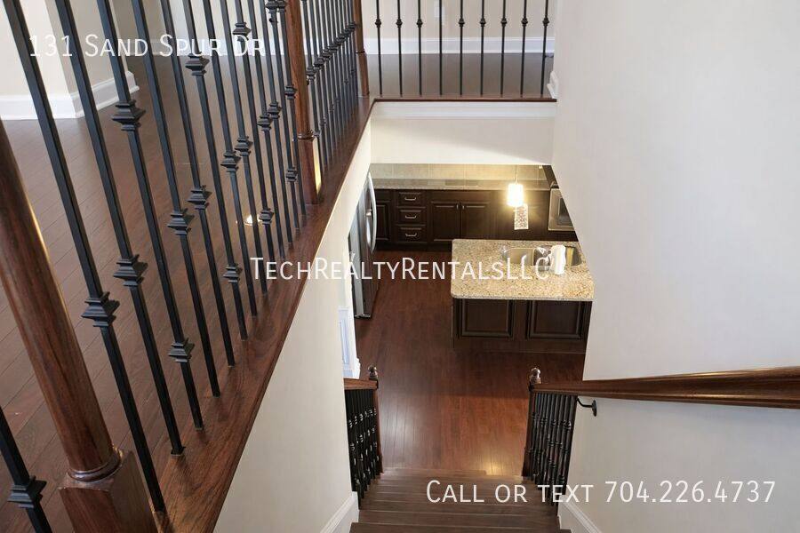House for rent at 131 Sand Spur Dr, Mooresville, NC 28117