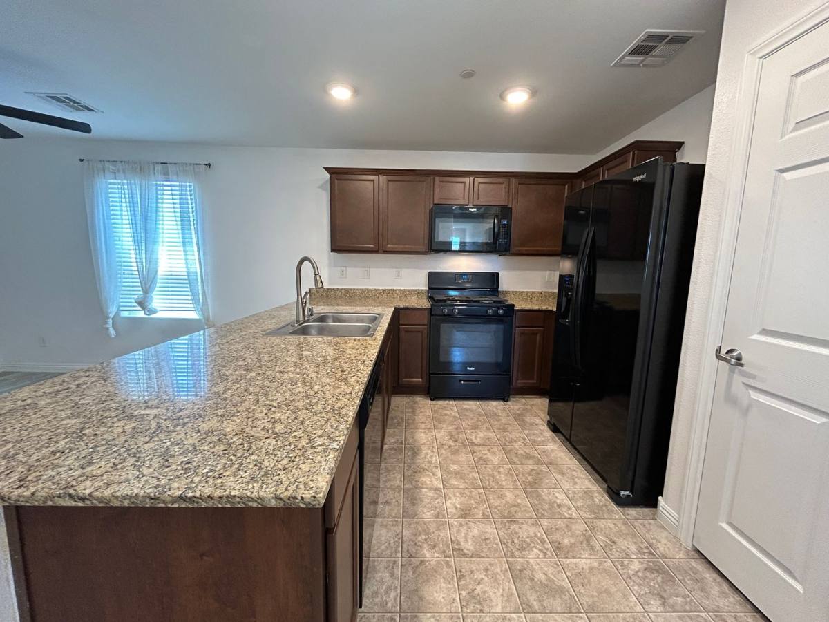 Townhouse for rent at 4552 Dover Straight St, Las Vegas, NV 89115