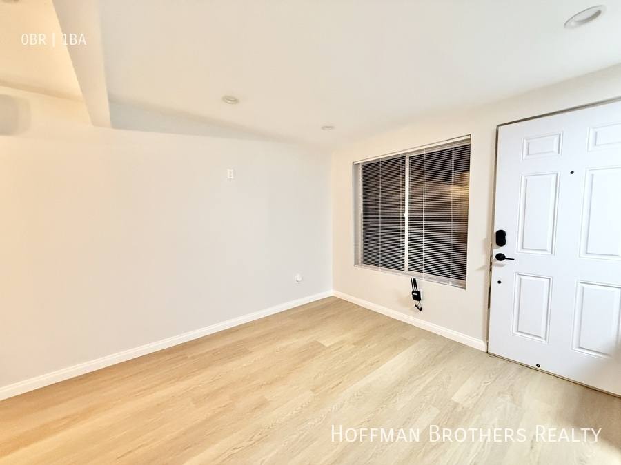 Apartment for rent at 6223 W 6th St #1 2, Los Angeles, CA 90048