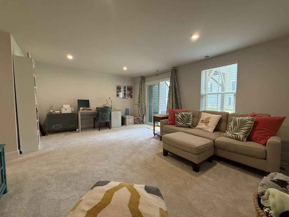 Townhouse for rent at 105 Big Woods Dr, Poquoson, VA 23662