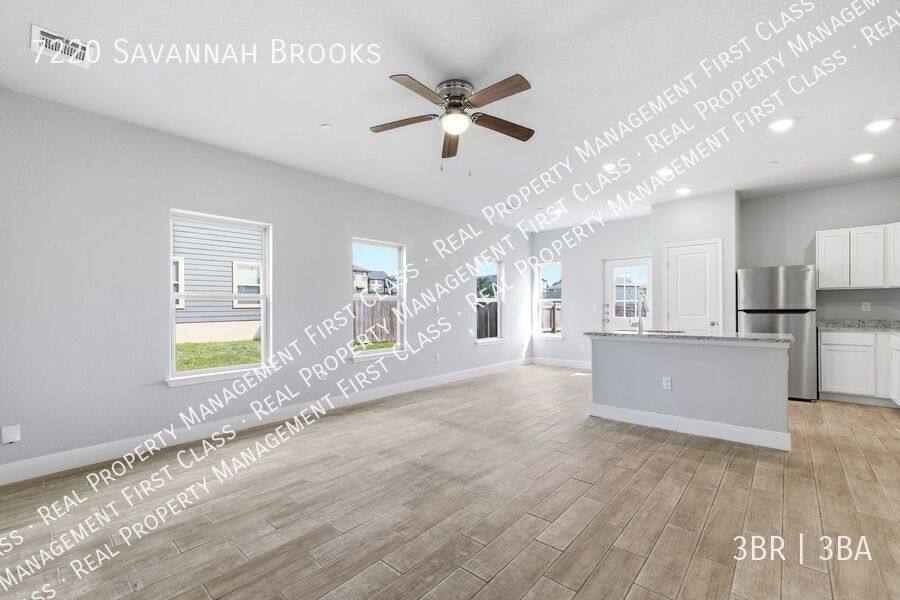 Townhouse for rent at 7220 Savannah Brooks, San Antonio, TX 78233