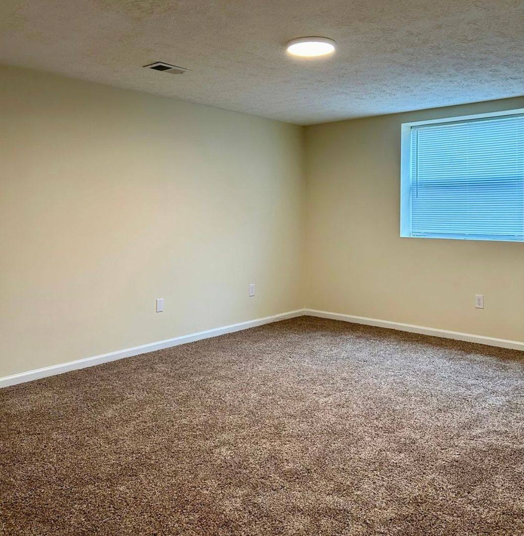 Apartment for rent at 390 Gibson Lane, Richmond, KY 40475