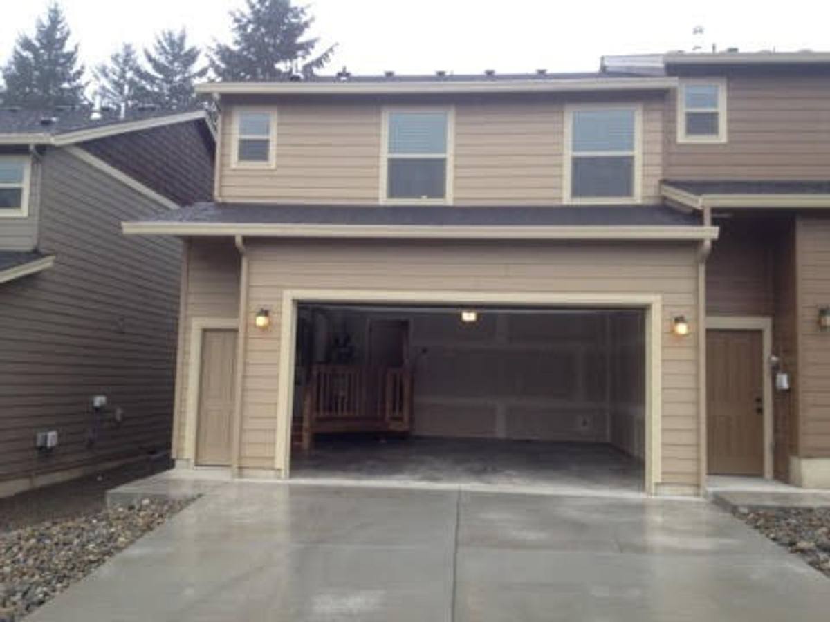 Townhouse for rent at 3510 Hepburn St NE, Olympia, WA 98516