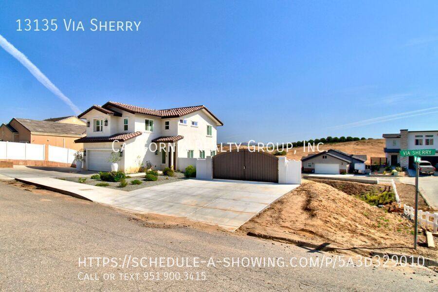 House for rent at 13135 Via Sherry, Riverside, CA 92503