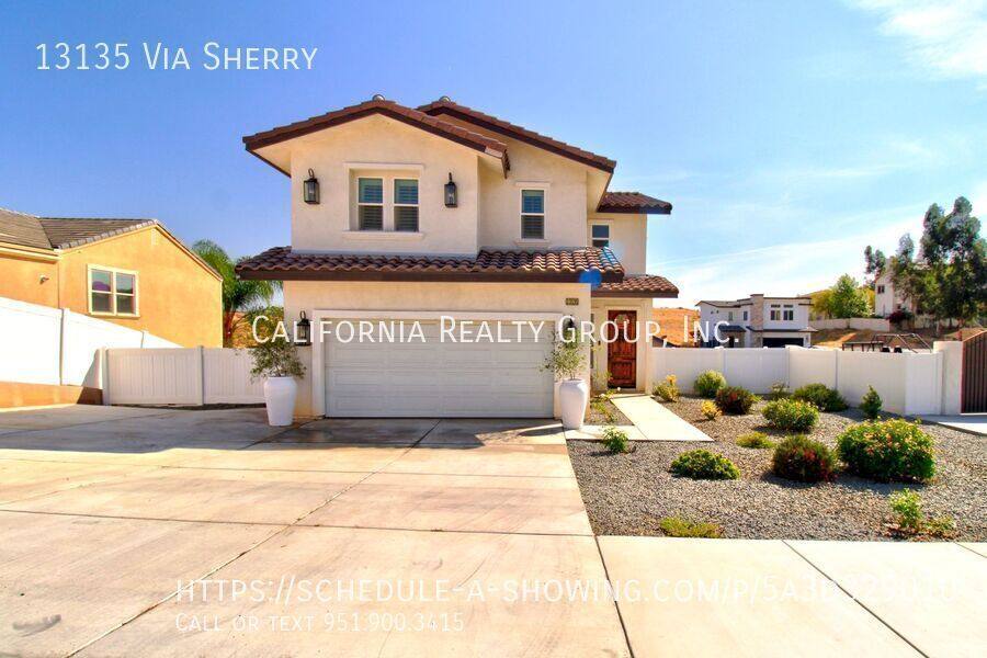 House for rent at 13135 Via Sherry, Riverside, CA 92503
