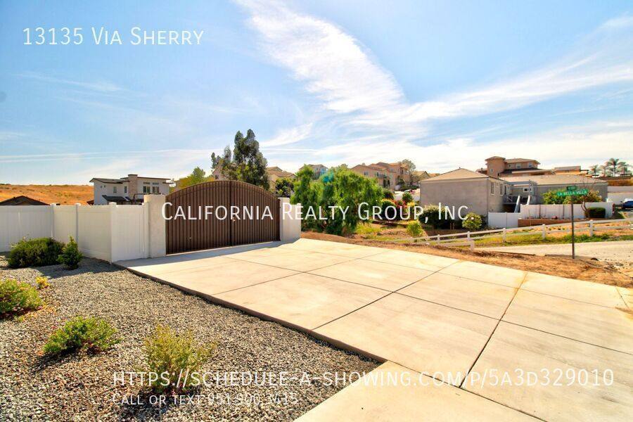 House for rent at 13135 Via Sherry, Riverside, CA 92503
