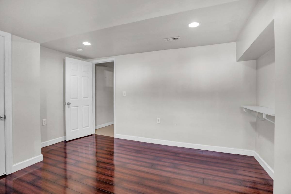 Apartment for rent at 421 Elrino St, Baltimore, MD 21224