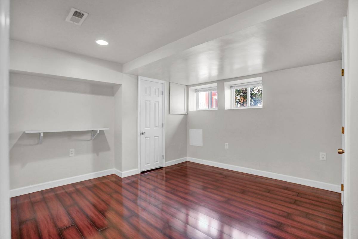 Apartment for rent at 421 Elrino St, Baltimore, MD 21224