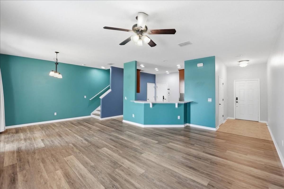 Townhouse for rent at 5427 Leighton Lane, Oviedo, FL 32765