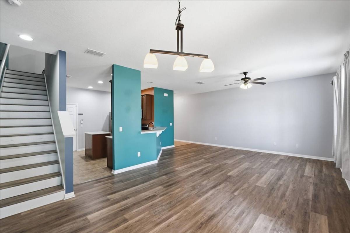 Townhouse for rent at 5427 Leighton Lane, Oviedo, FL 32765