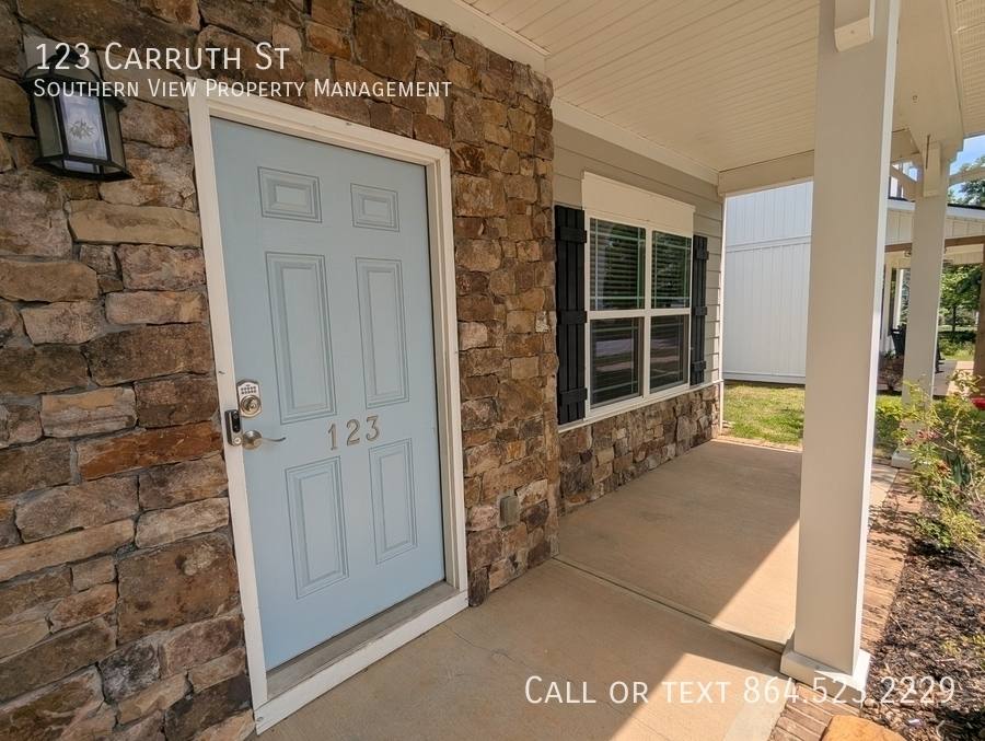 House for rent at 123 Carruth St, Simpsonville, SC 29680