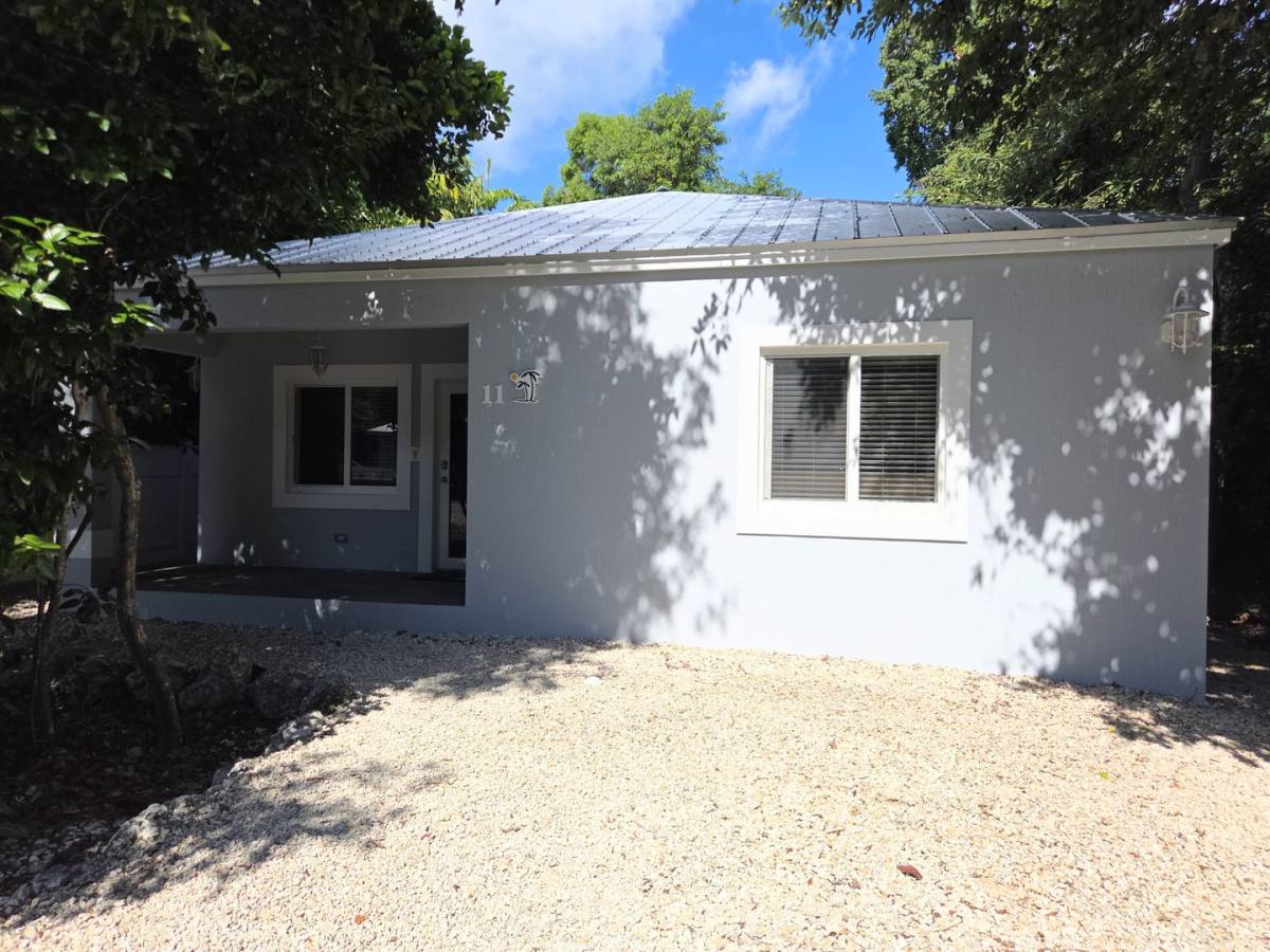 House for rent at 11 Pompano Ave, Key Largo, FL 33037