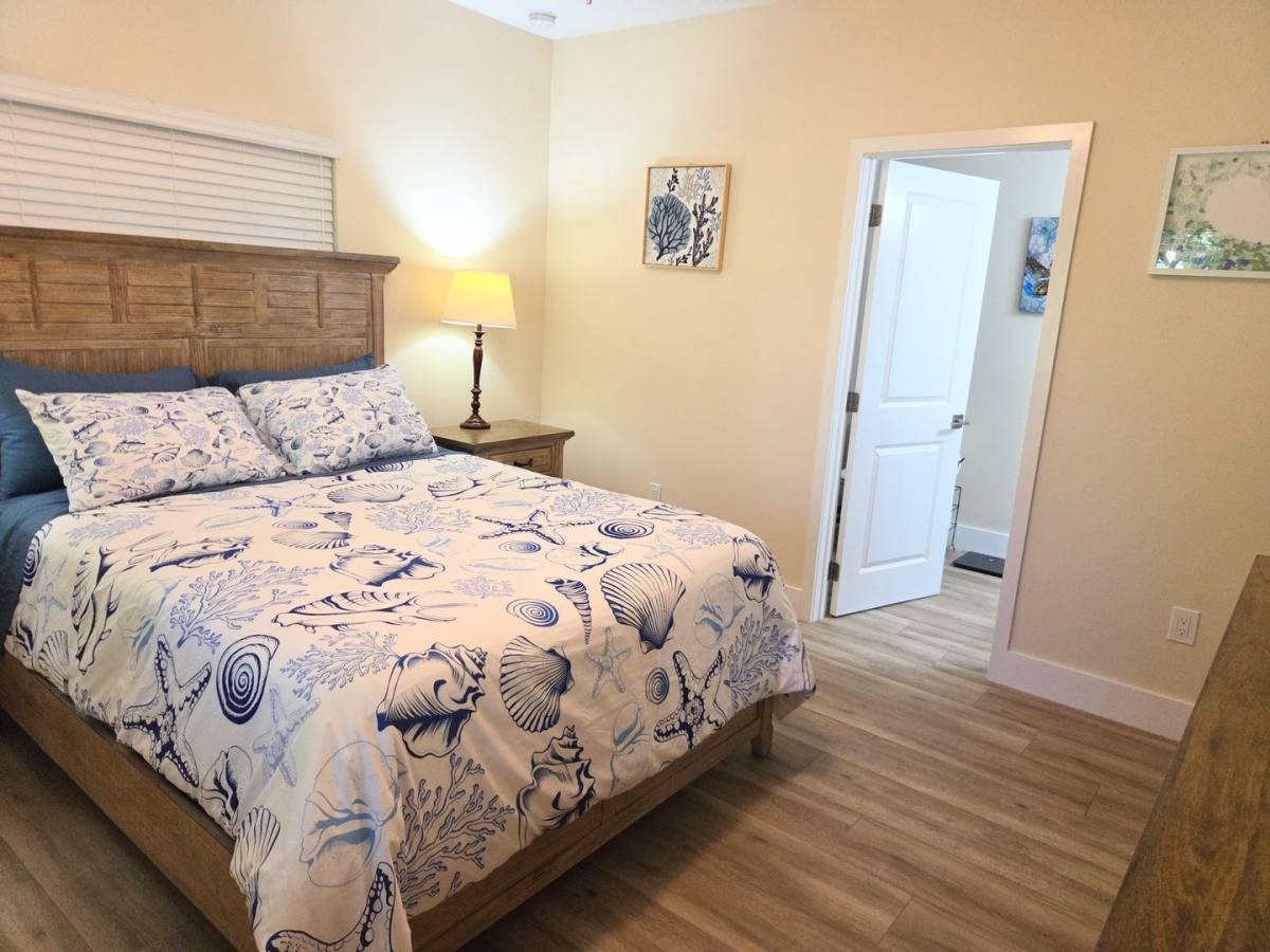 House for rent at 11 Pompano Ave, Key Largo, FL 33037