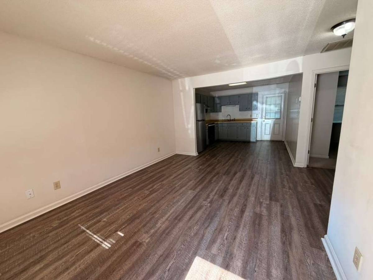 Apartment for rent at 3024 A-F Sherrill Ave, Jamestown, NC 27282