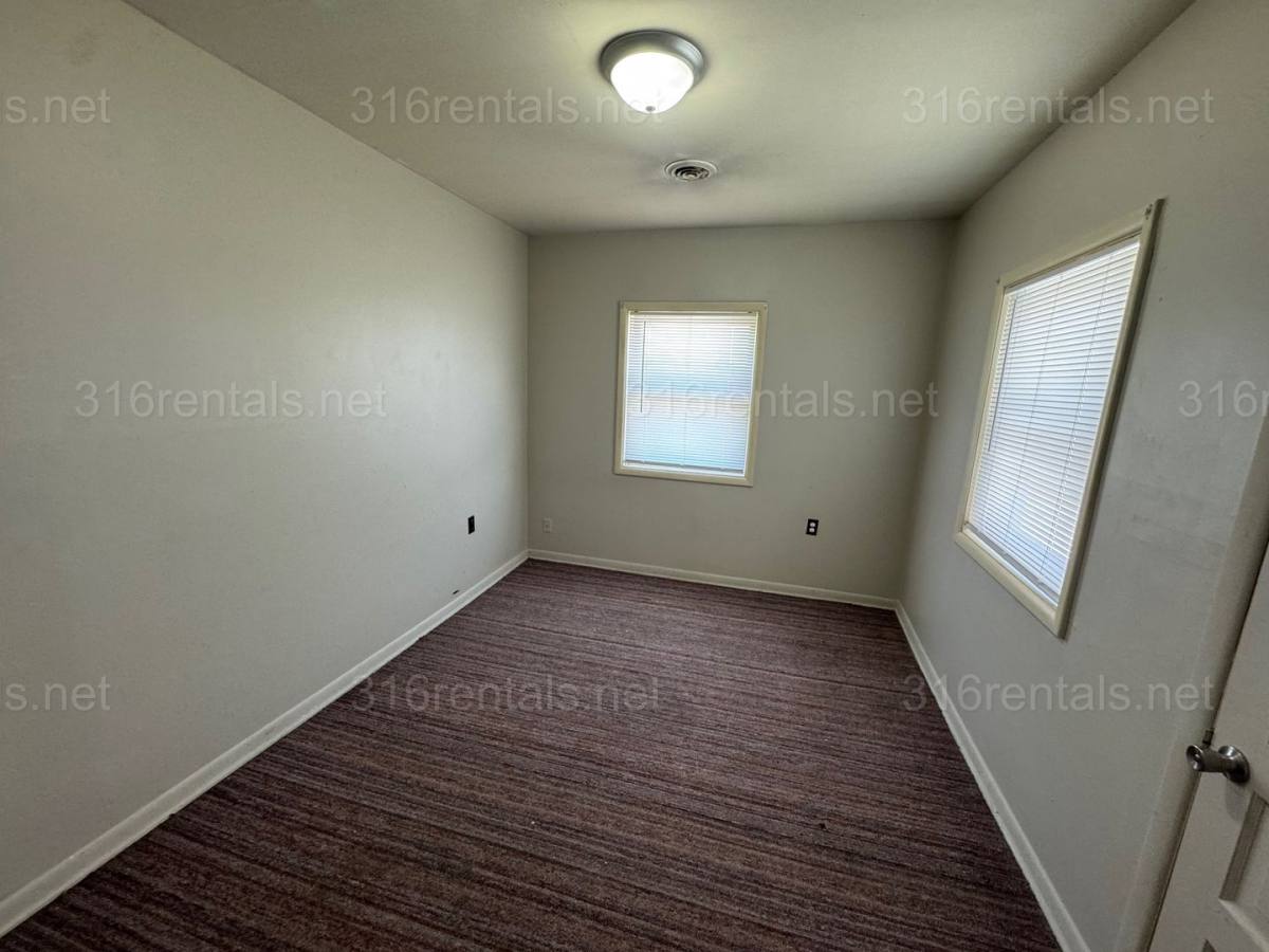 Apartment for rent at 1101 E Hoch, Moundridge, KS 67107