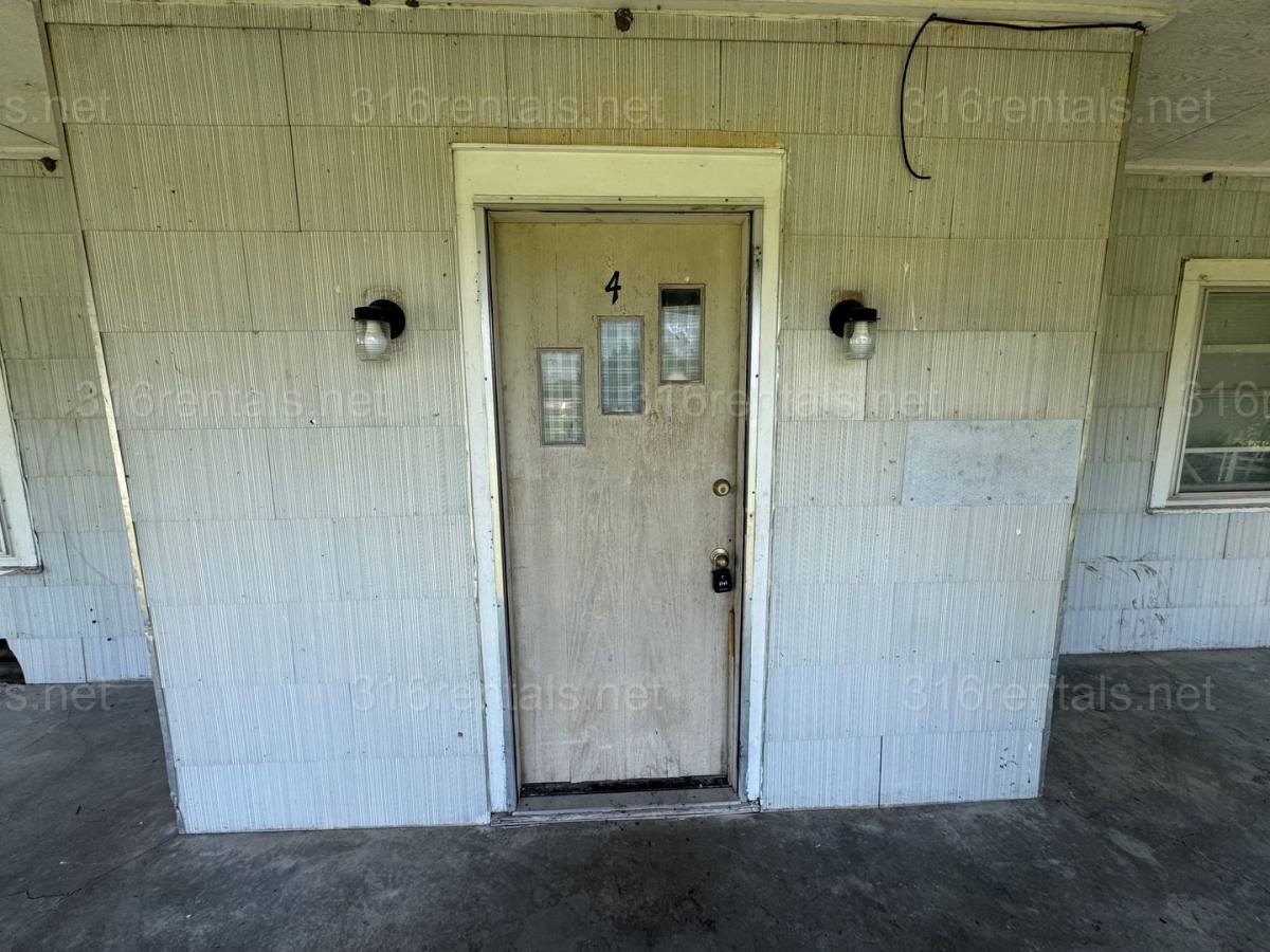Apartment for rent at 1101 E Hoch, Moundridge, KS 67107
