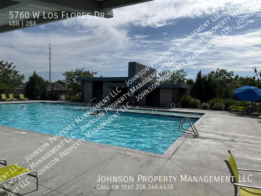House for rent at 5760 W Los Flores Dr, Meridian, ID 83646