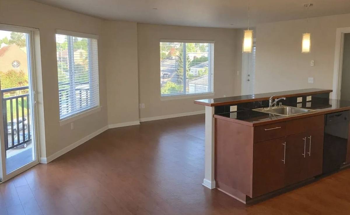 Apartment for rent at 1400 N 80th St, Seattle, WA 98103