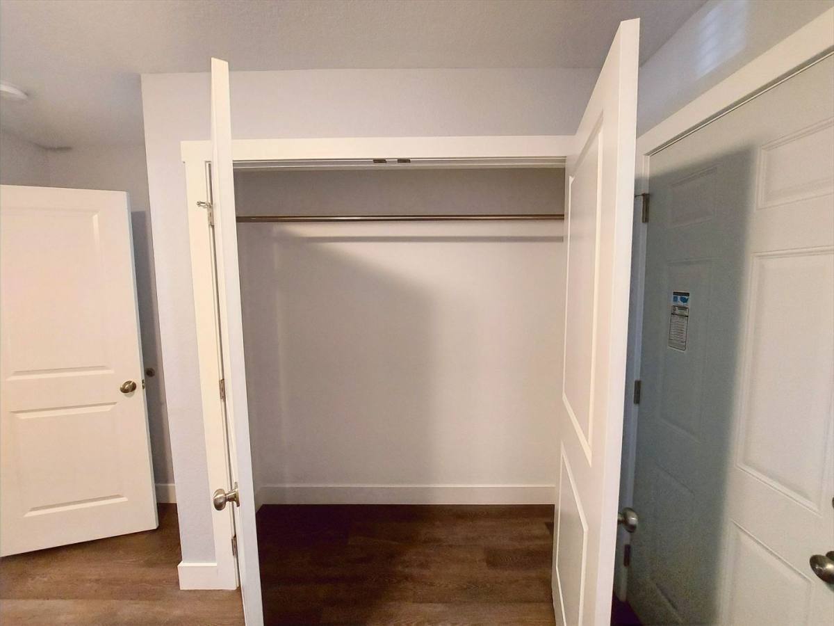 Apartment for rent at 3845 Hessen Cassel Rd, Fort Wayne, IN 46806