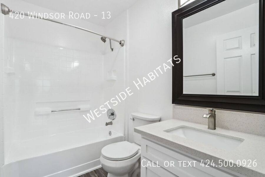 Apartment for rent at 420 Windsor Rd #13, Glendale, CA 91204