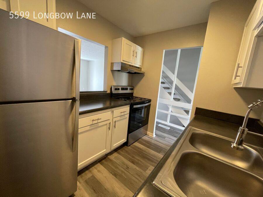 Townhouse for rent at 5599 Longbow Lane, Columbus, OH 43235