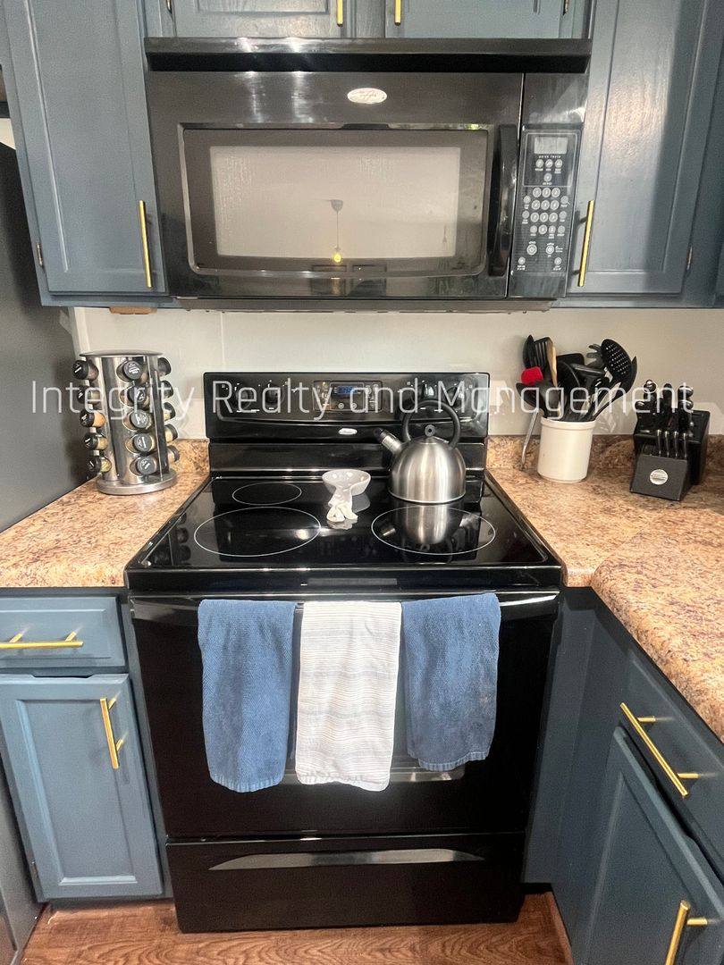 Townhouse for rent at 1818 S Quebec Way, Denver, CO 80231