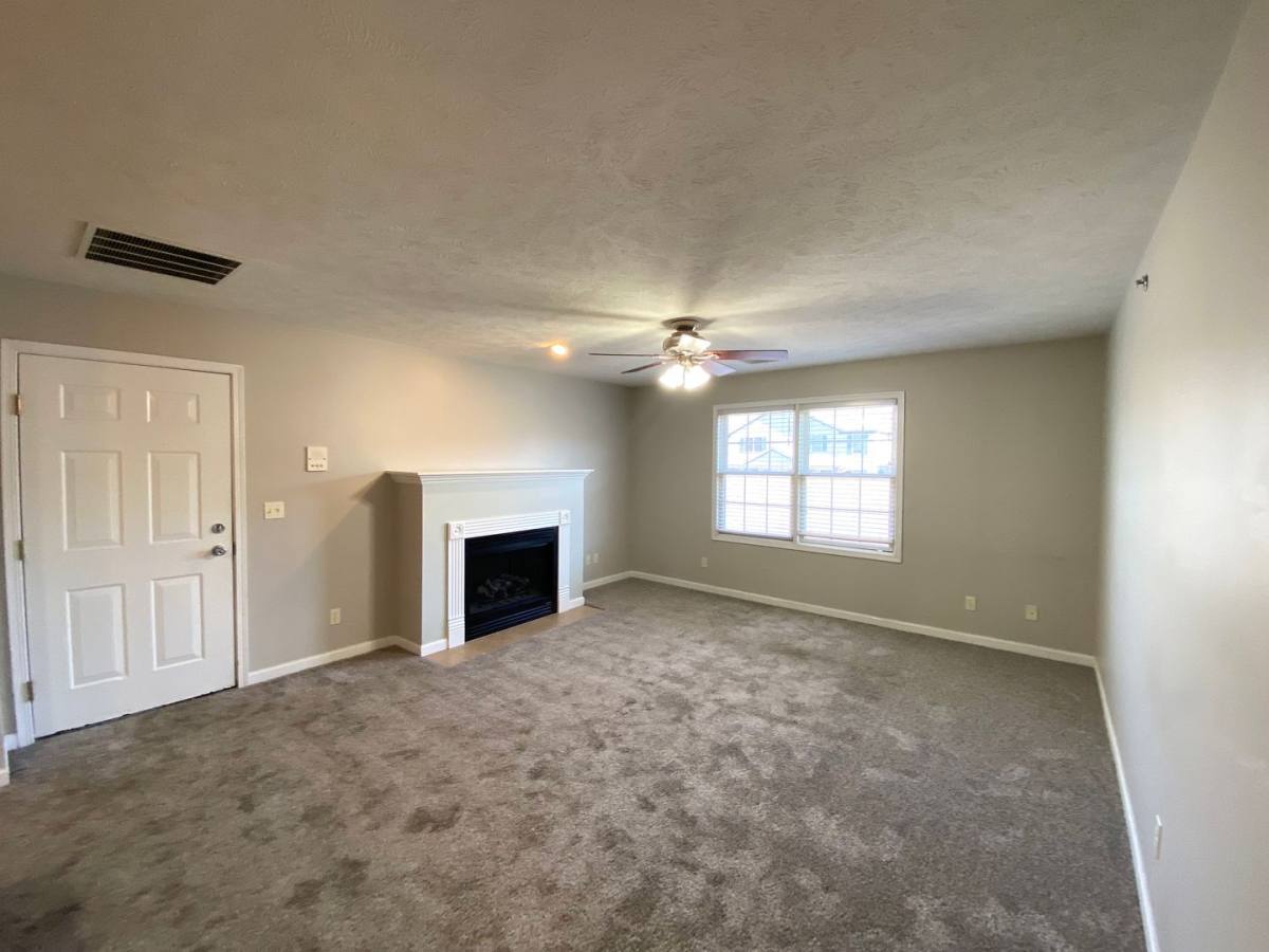 Apartment for rent at 751 W Joan Court, Peoria, IL 61614
