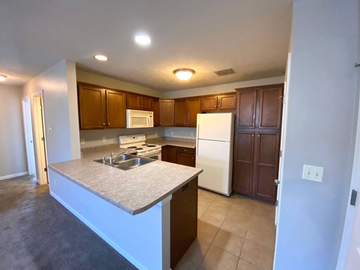Apartment for rent at 751 W Joan Court, Peoria, IL 61614