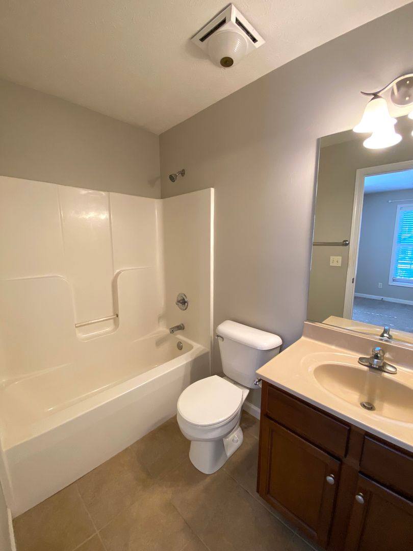 Apartment for rent at 751 W Joan Court, Peoria, IL 61614