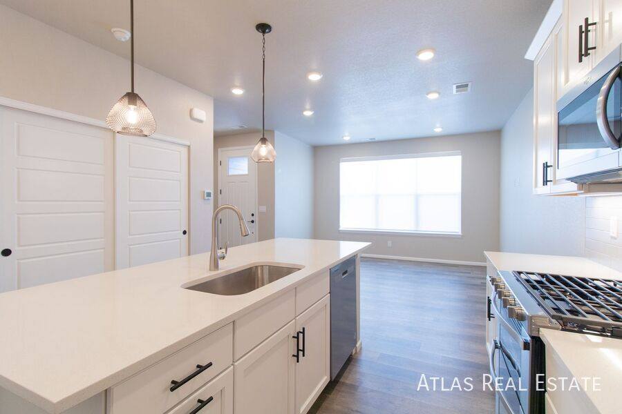 Townhouse for rent at 9486 W 58th Circle #B, Arvada, CO 80002