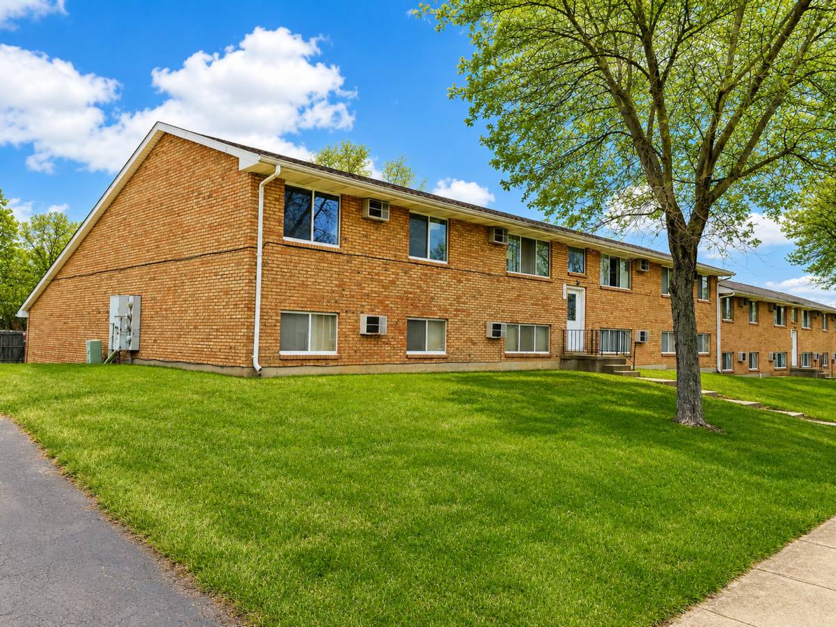 Apartment for rent at 1504 Almedia Court, Miamisburg, OH 45342