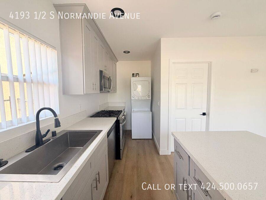 Apartment for rent at 4193 1 2 S Normandie Ave, Los Angeles, CA 90037