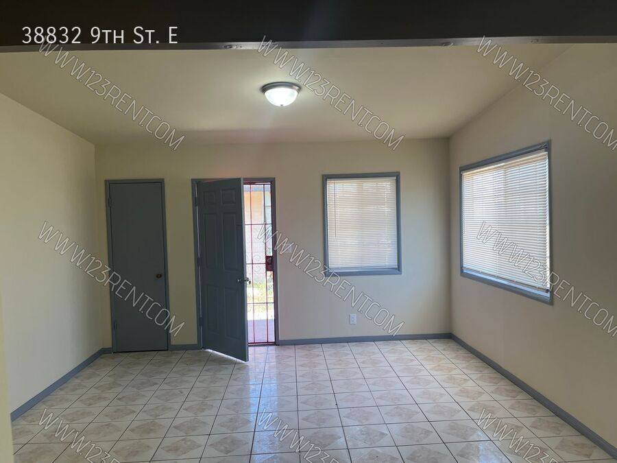 Apartment for rent at 38832 9th St E, Palmdale, CA 93550