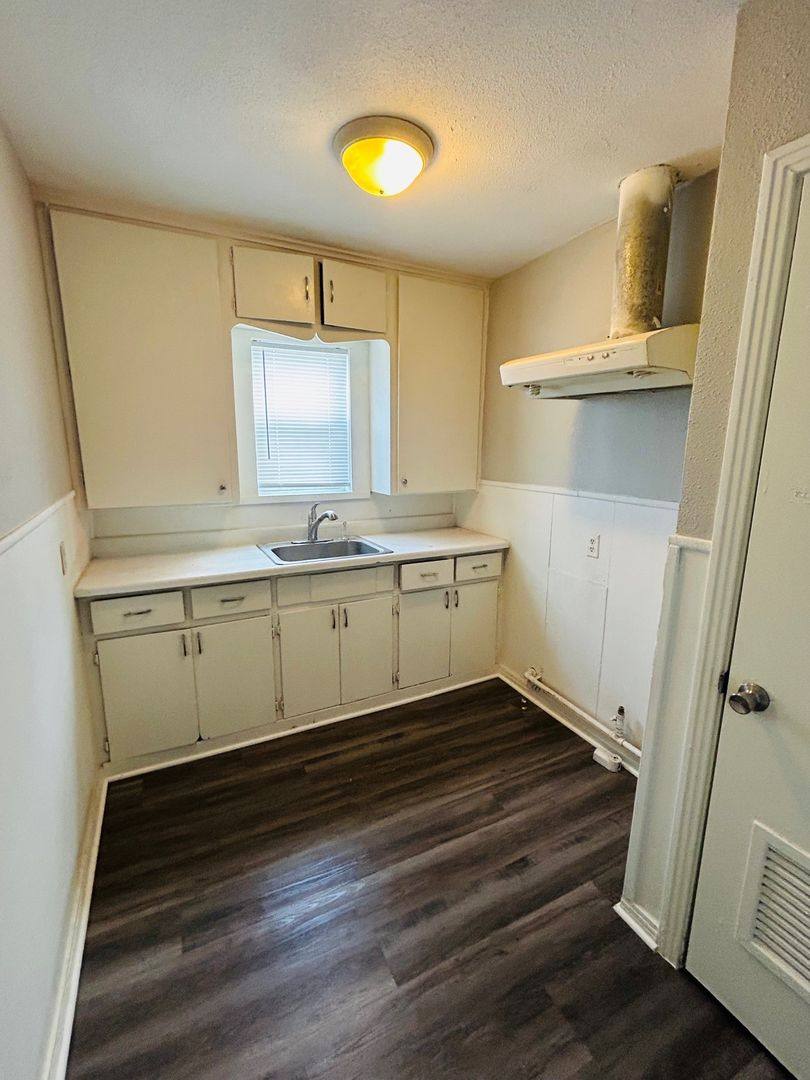House for rent at 4623 Memorial Ave, Waco, TX 76711
