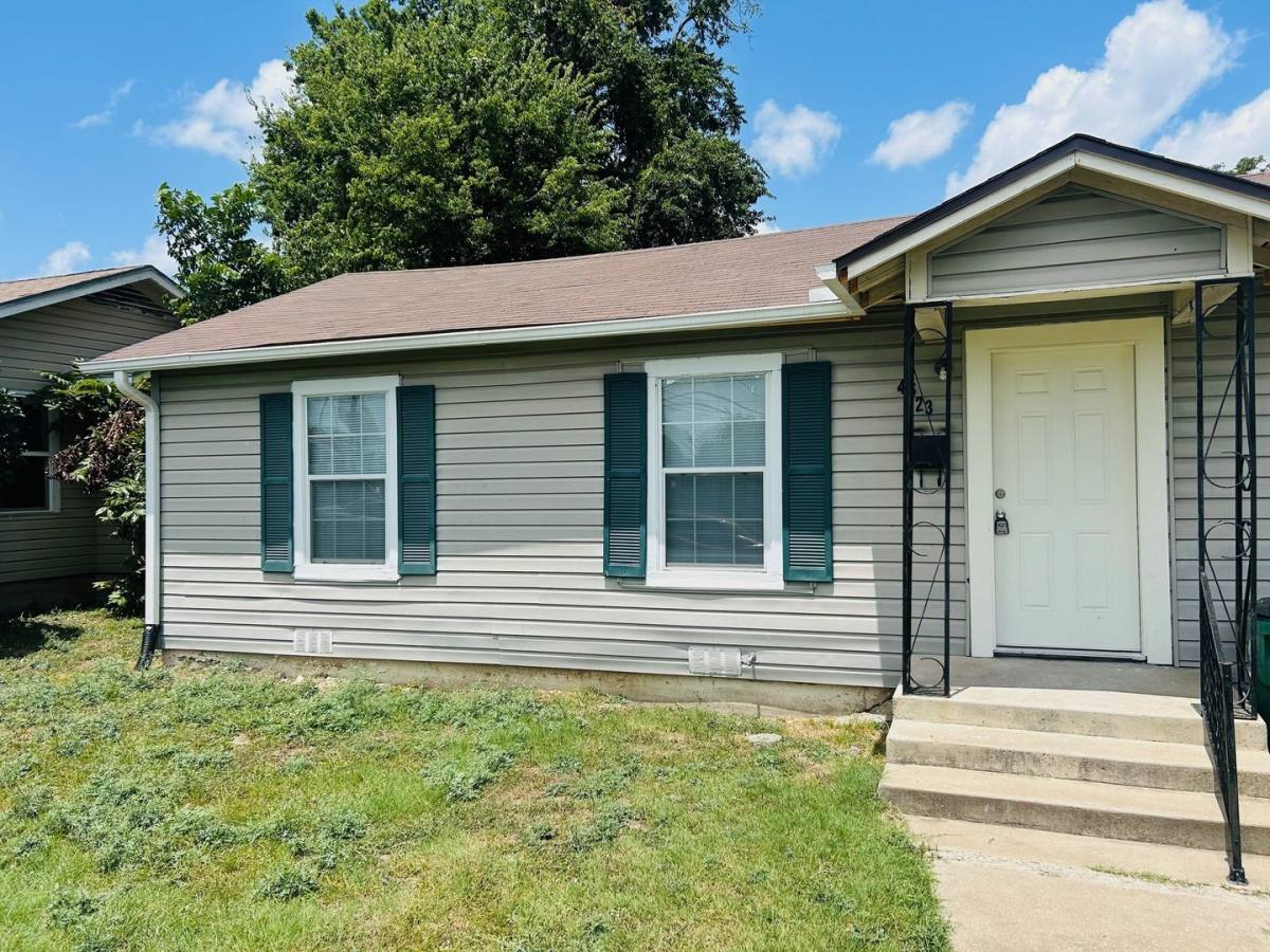 House for rent at 4623 Memorial Ave, Waco, TX 76711