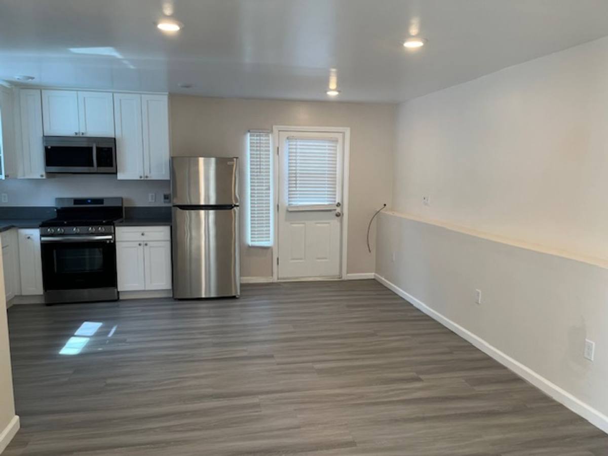 House for rent at 14315 Collins St, Van Nuys, CA 91401