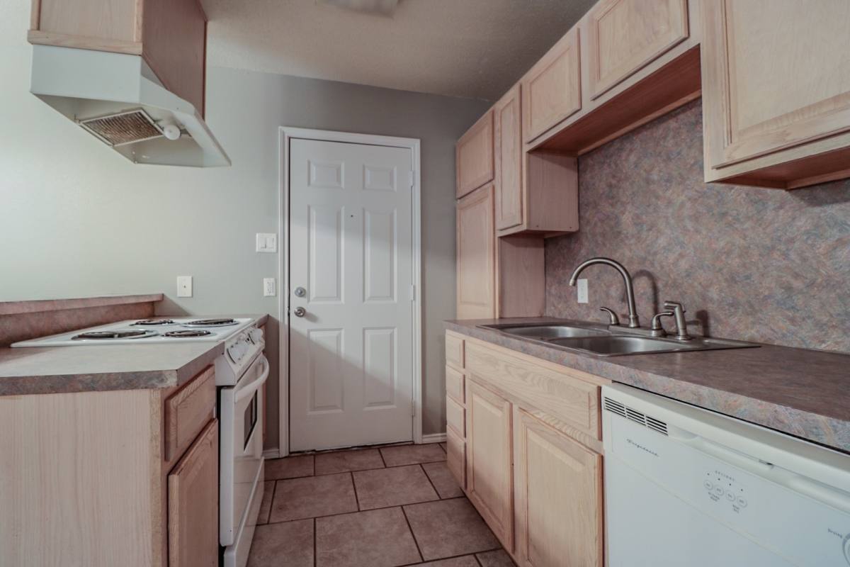 Apartment for rent at 2401 87th, Lubbock, TX 79423