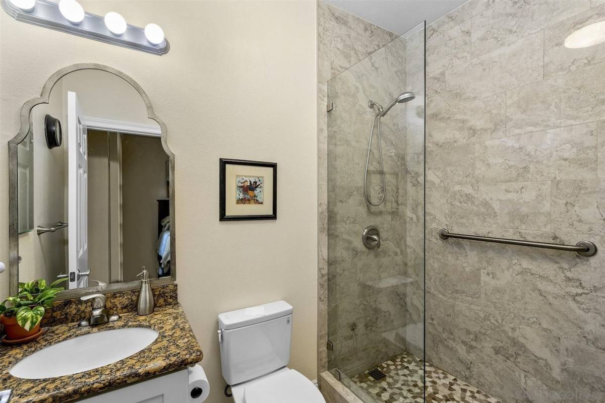 Apartment for rent at 1480 Broadway, San Diego, CA 92101