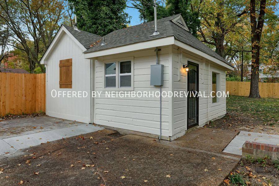 Apartment for rent at 3354 Douglass Ave, Memphis, TN 38111