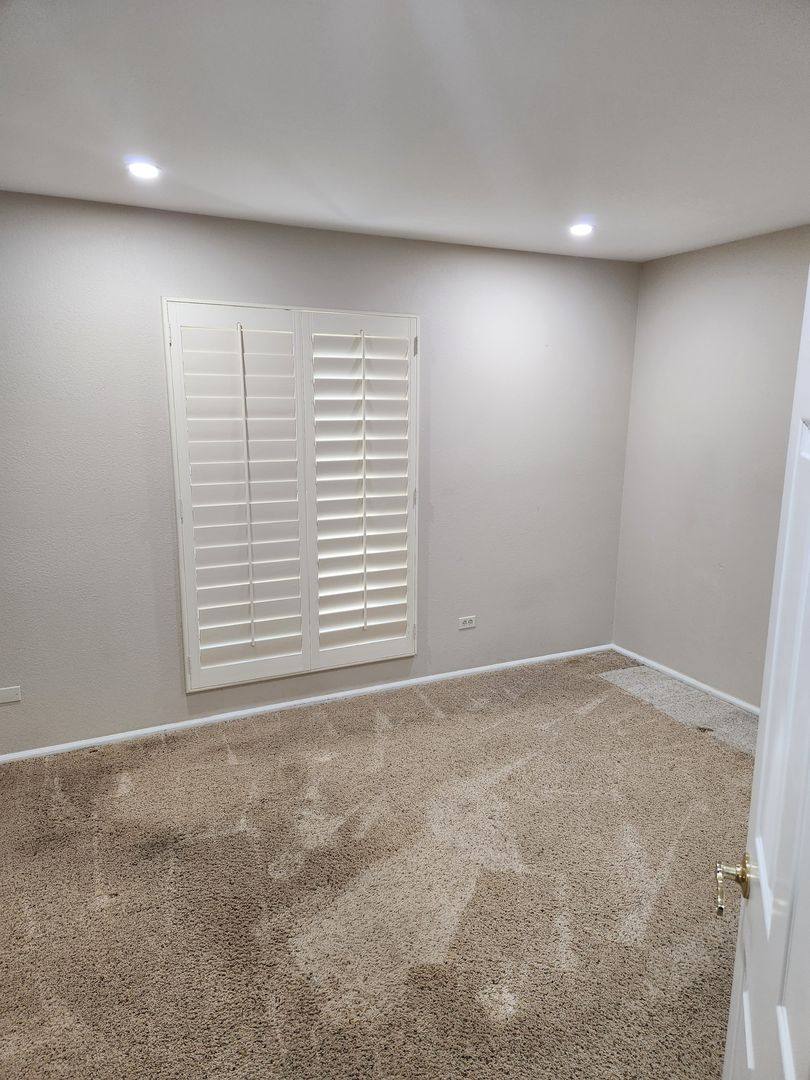 Townhouse for rent at 4615 E Monte Way, Phoenix, AZ 85044