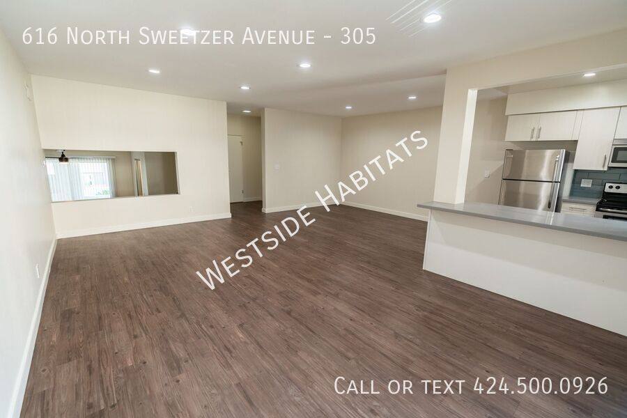 Apartment for rent at 616 N Sweetzer Ave #305, Los Angeles, CA 90048