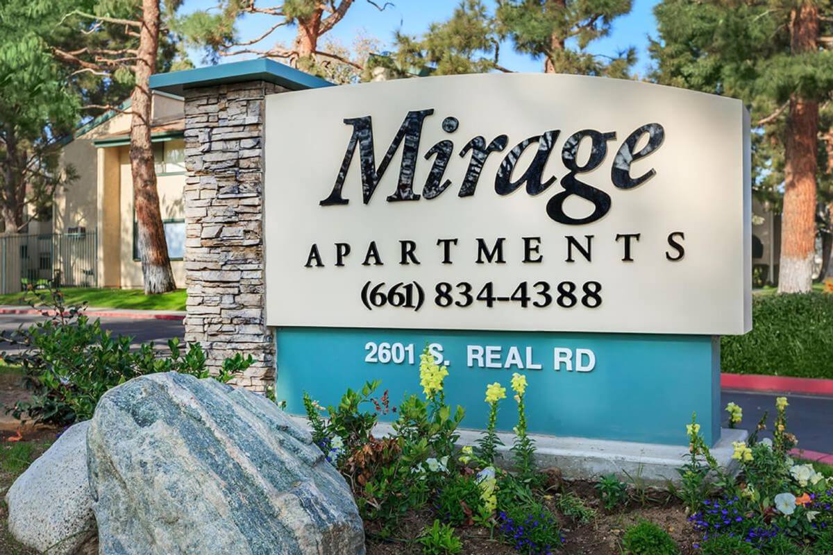 Apartment for rent at 2601 S Real Rd, Bakersfield, CA 93309
