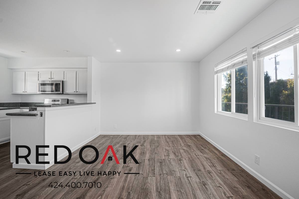 Condo for rent at 11218 Oxnard St #5, North Hollywood, CA 91606