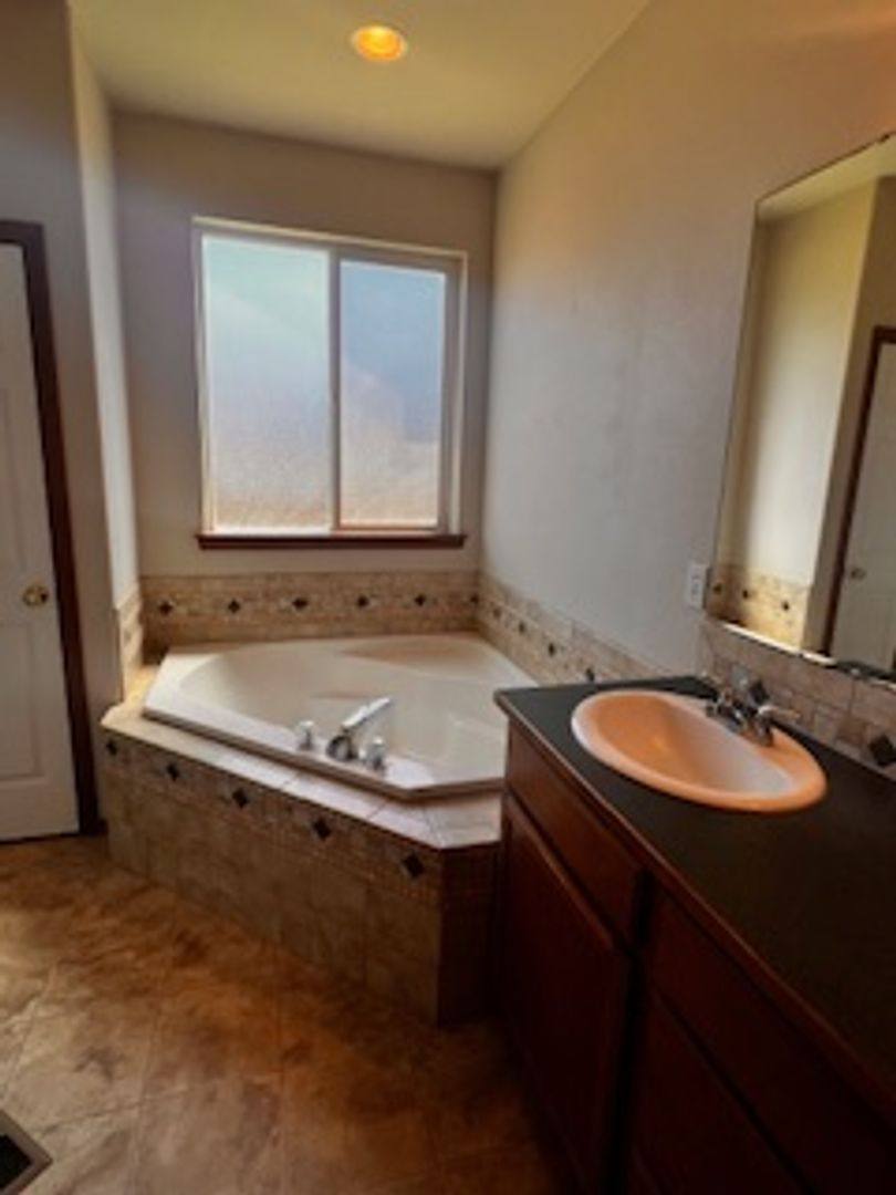 House for rent at 8503 W 3rd Ave, Kennewick, WA 99336
