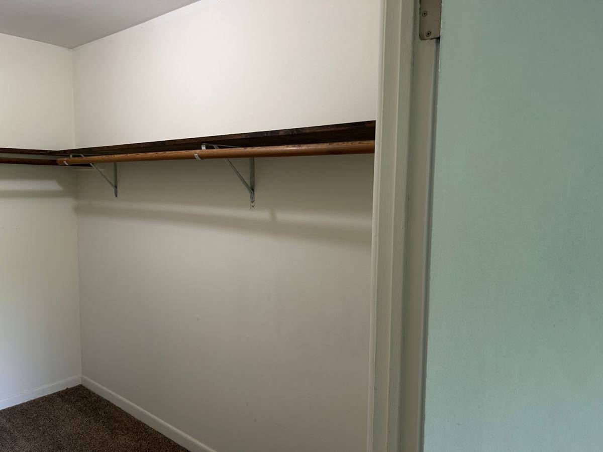 Apartment for rent at 313 & 329 N Maple St, Frankfort, IL 60423