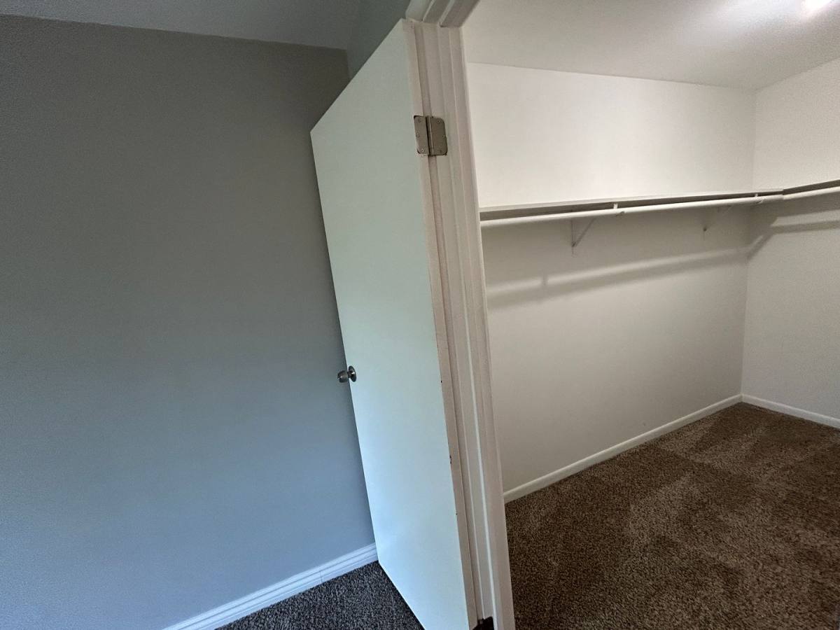 Apartment for rent at 313 & 329 N Maple St, Frankfort, IL 60423