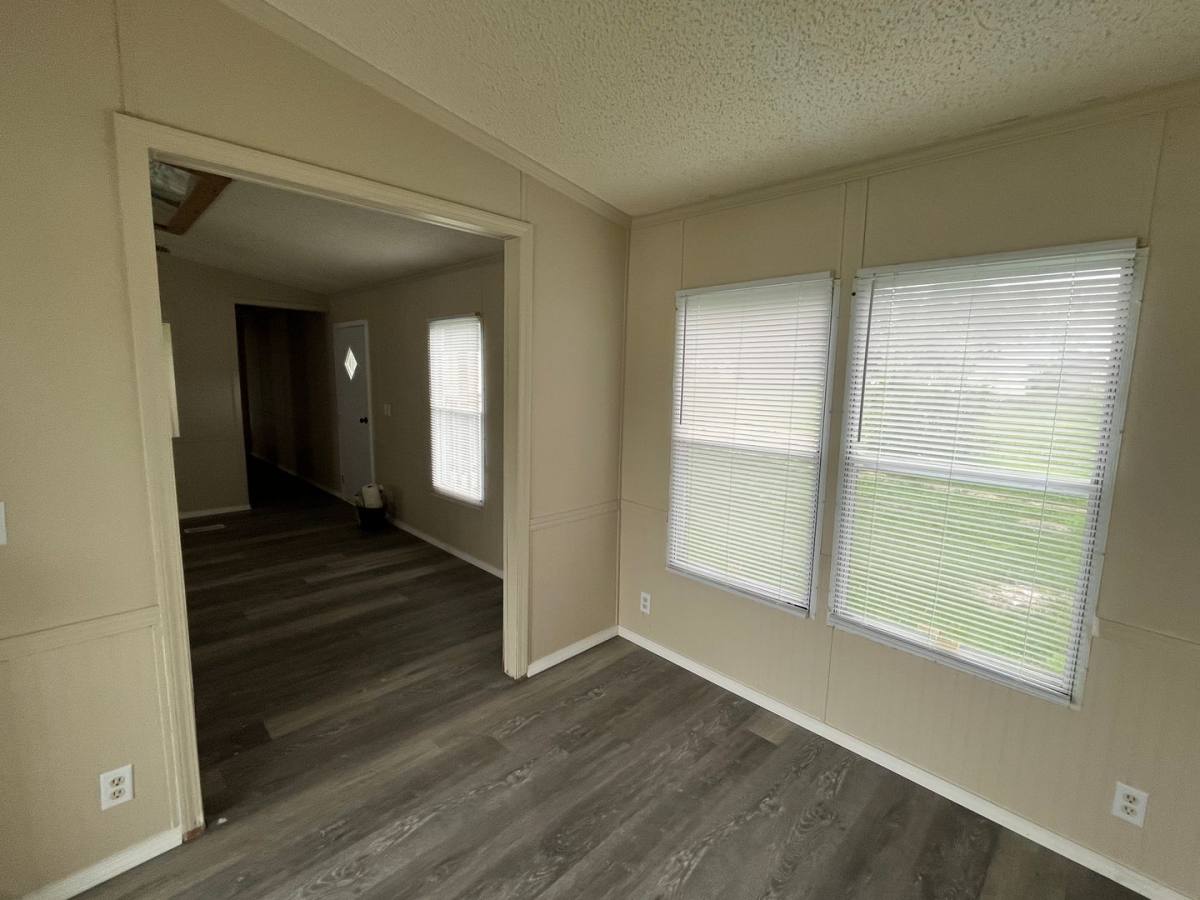 Apartment for rent at 3305-3379 Lemehl Dr 3400-3441 Hiland Park, De Soto, MO 63020