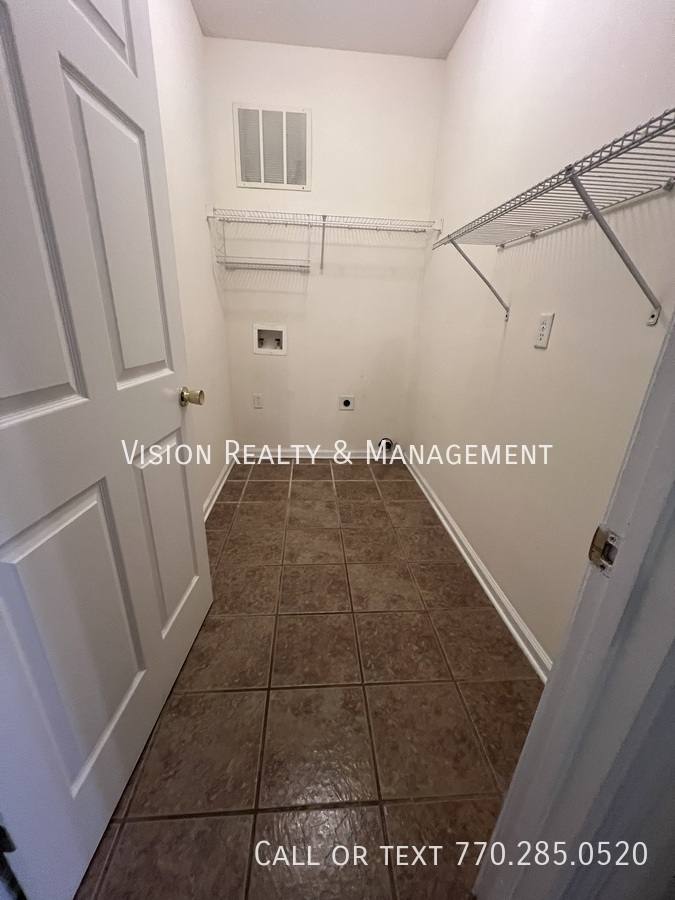 Apartment for rent at 111 Kaiser St, Bremen, GA 30110